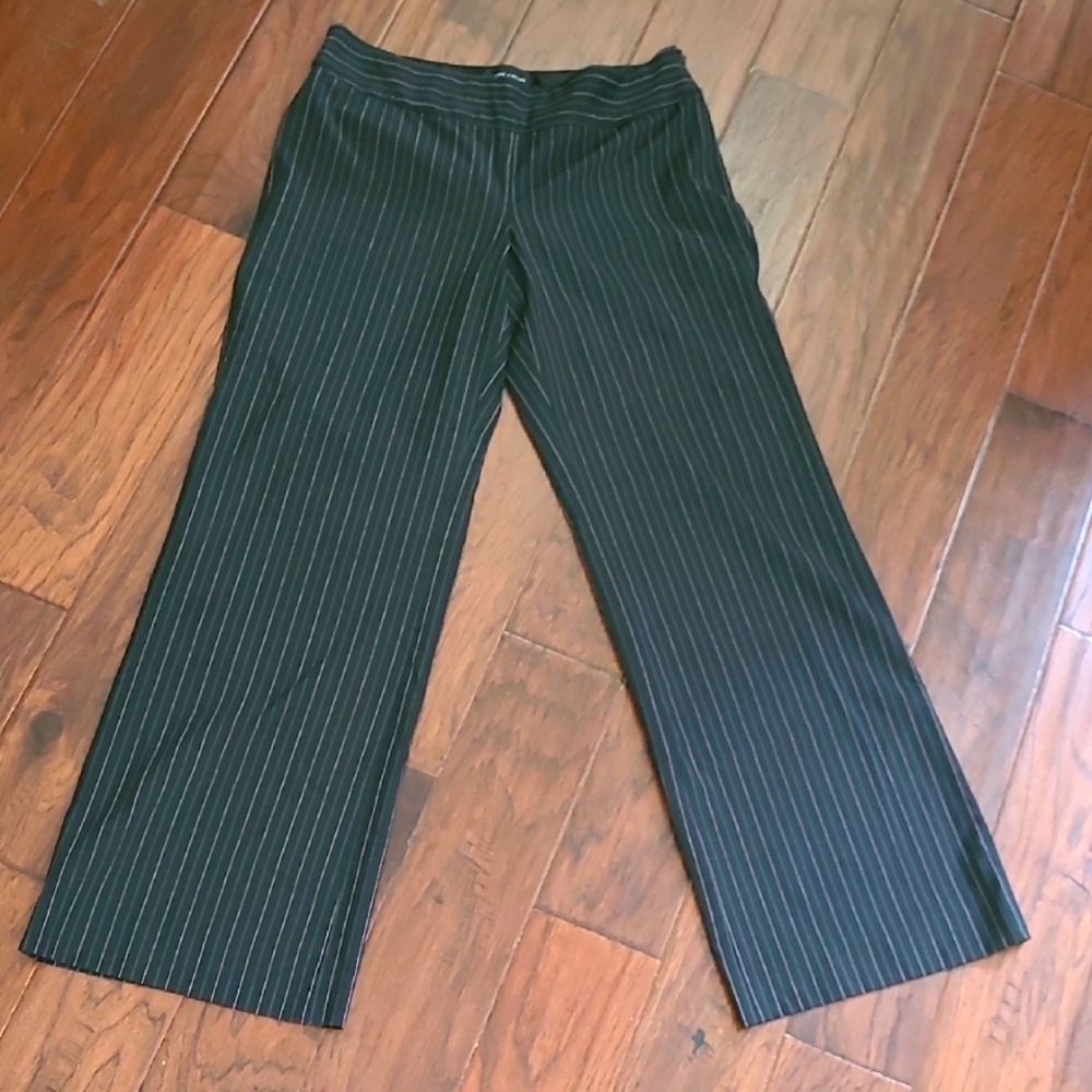The Limited Black Pinstripe "Aubrey Fit" Wide-Leg Dress Pants size 10